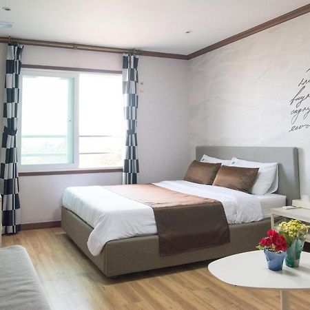 Seongsan Aqua Beach Hotel Согвіпо Екстер'єр фото