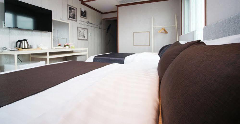 Seongsan Aqua Beach Hotel Согвіпо Екстер'єр фото